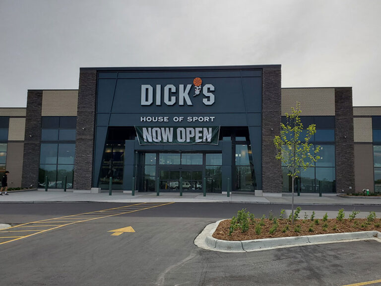 Dick’s House of Sport Now Open at Ridgedale Center OlympiaTech